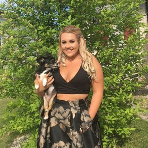 Meet your Posher, Julia